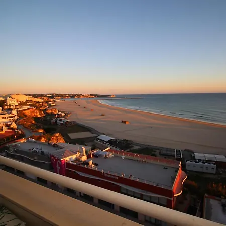 Rocha Varandas Lotus